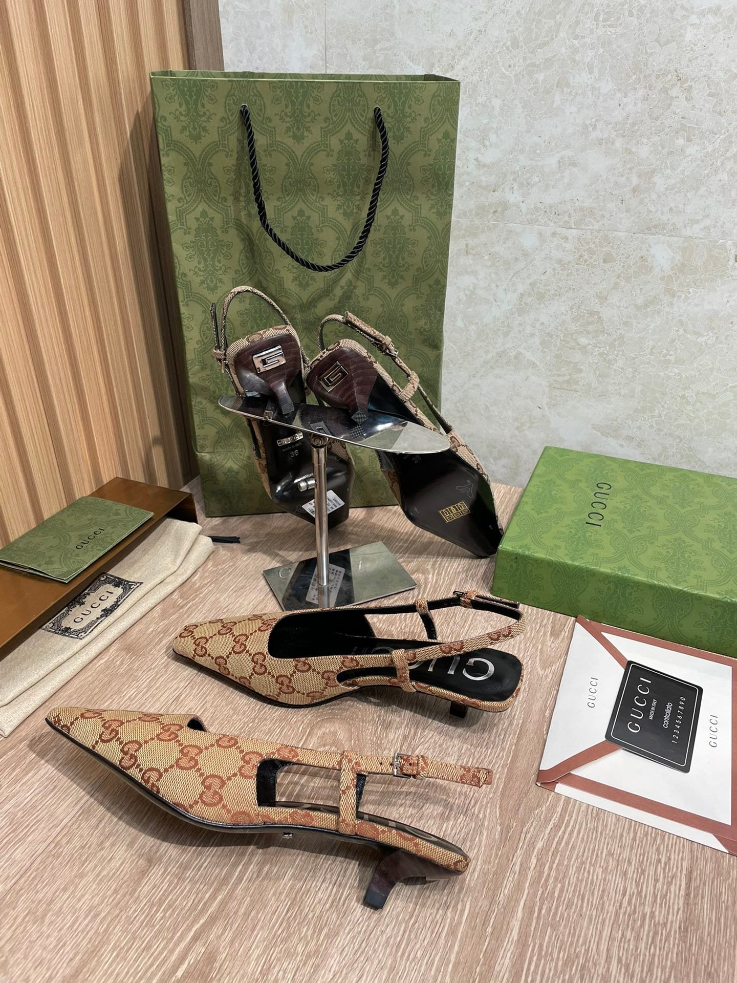 Gucci Slingback Pumps Brown