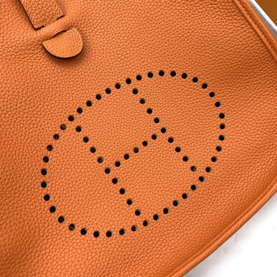 Hermes Evelyne III 30cm