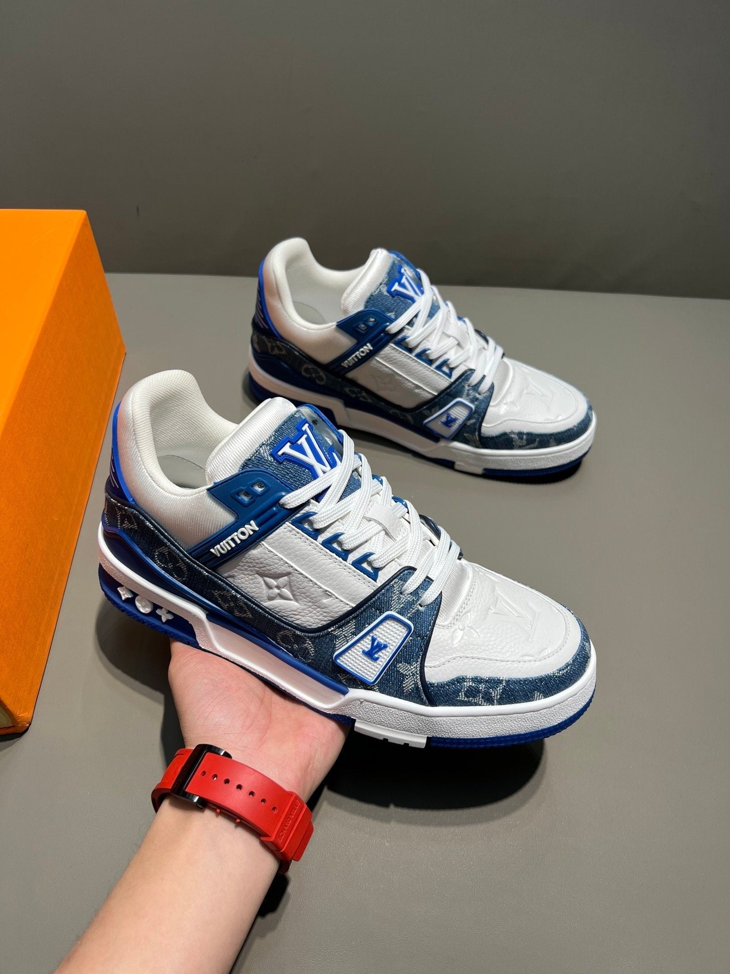 Louis Vuitton Trainer Sneaker
