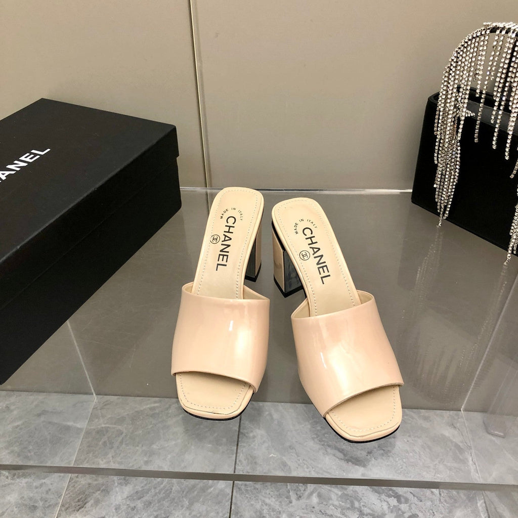Chanel Mules Beige