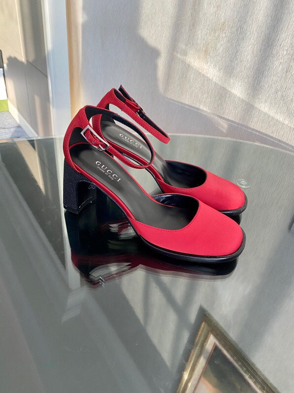 Gucci Platform Sandal Red