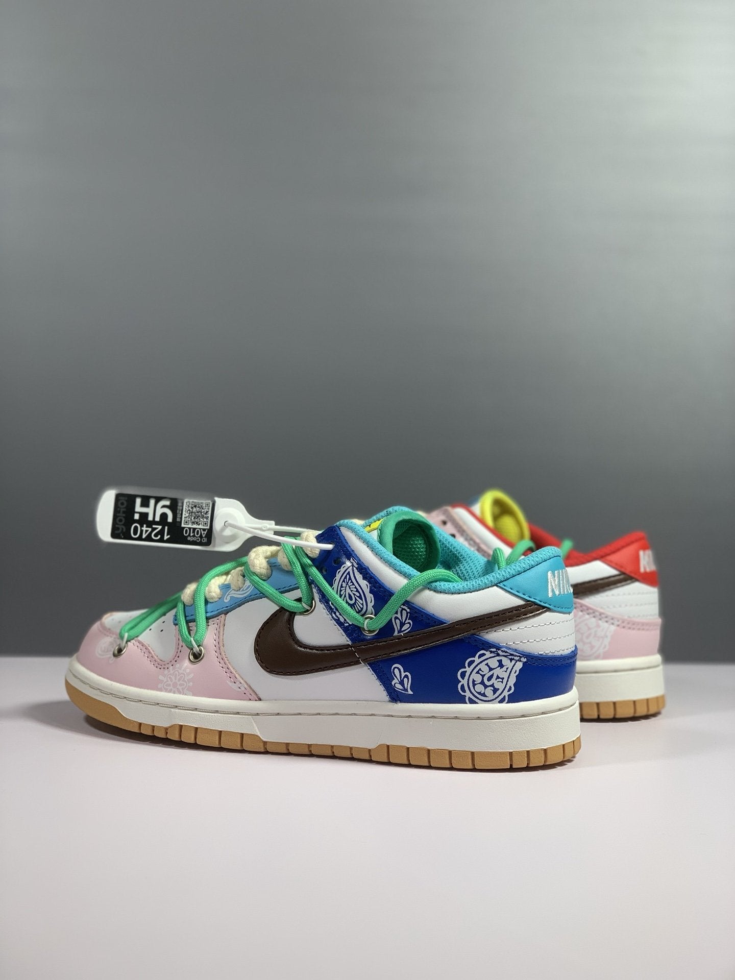 Nike SB Dunk Low Top