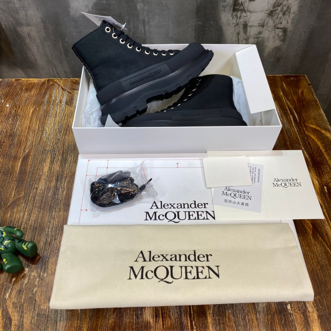 Alexander McQueen Tread Slick Boot