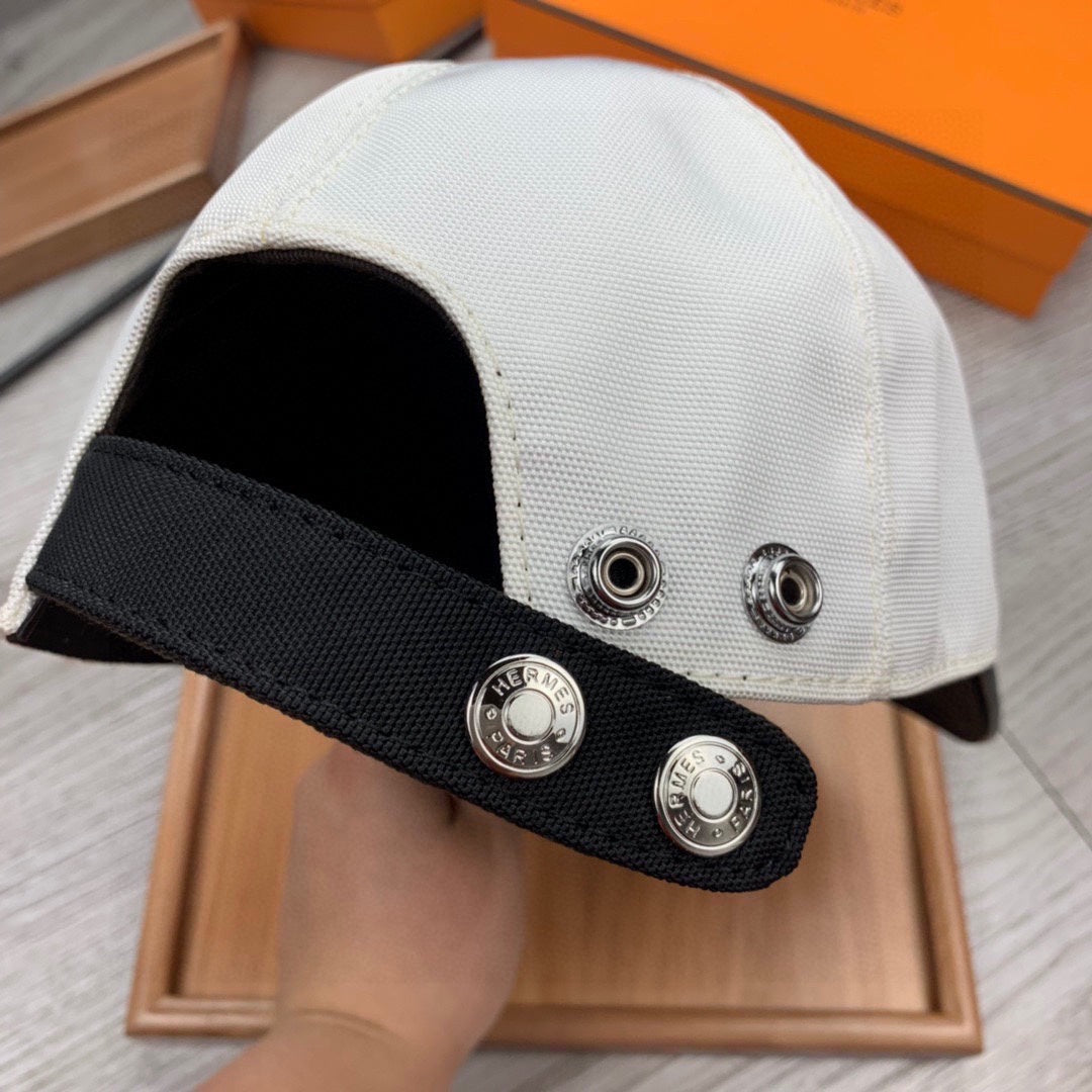 Hermes Davis H Primavera Cap Black And White
