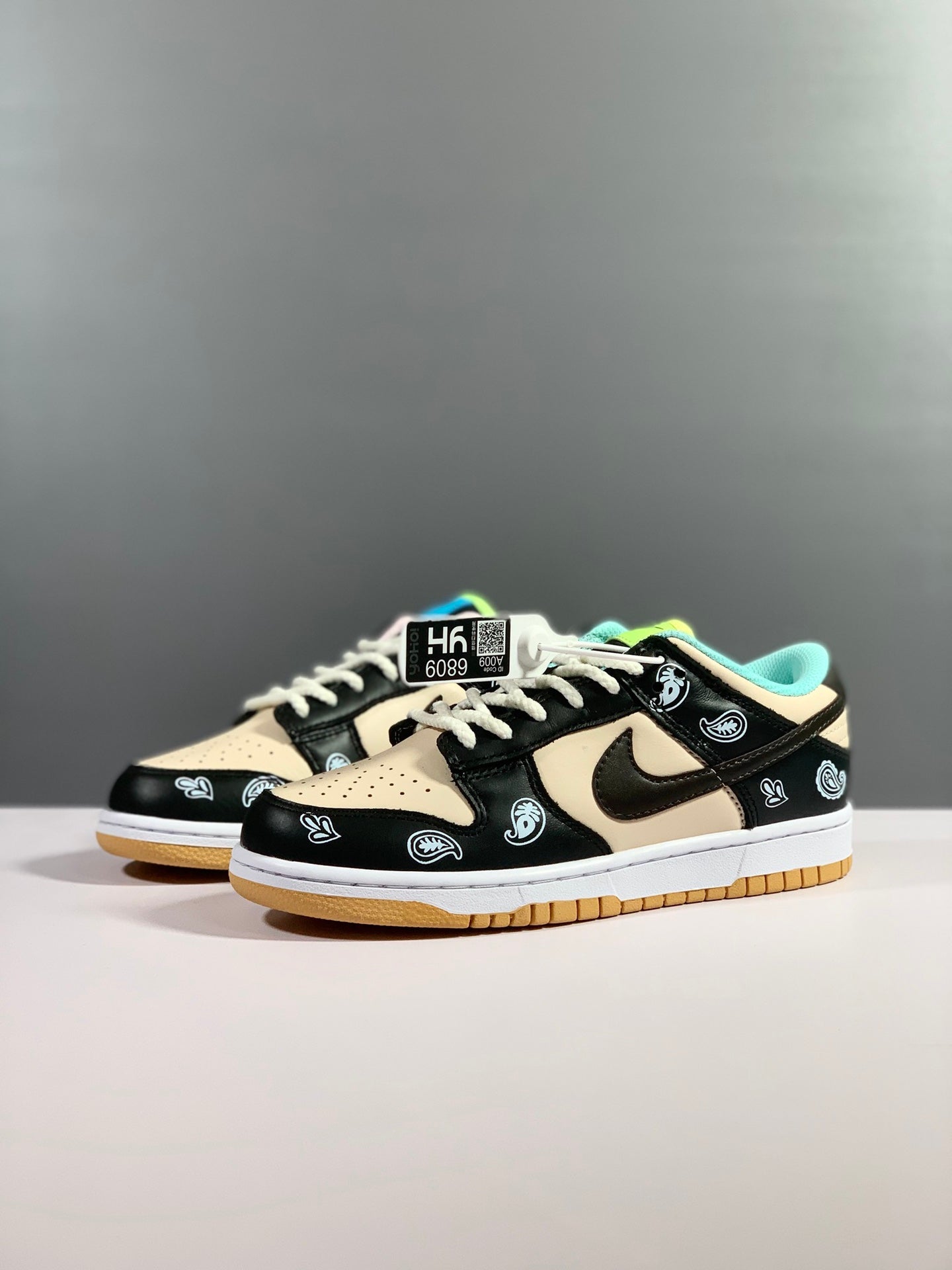 Nike SB Dunk Low Top