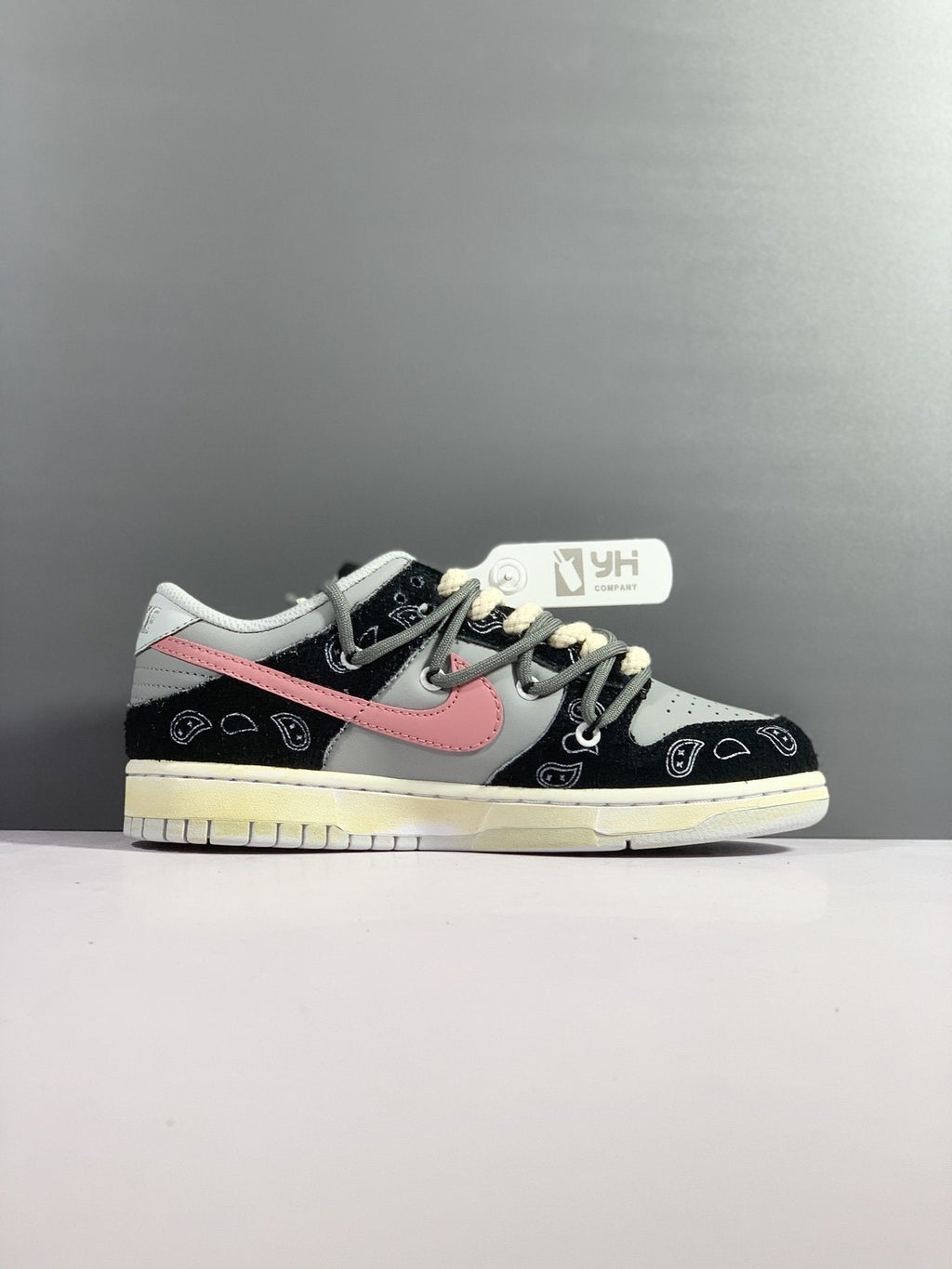 Nike SB Dunk Low Top