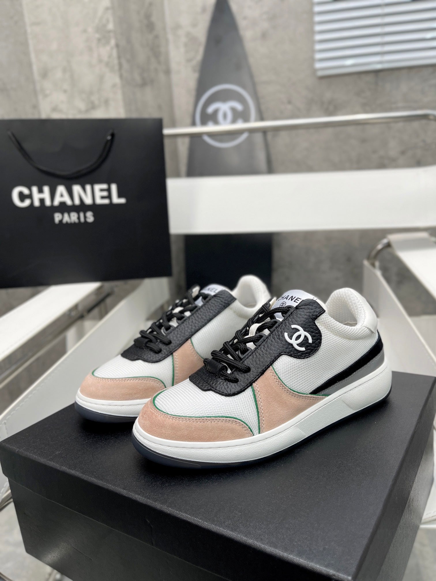 Chanel Trainers Sneakers White/Beige