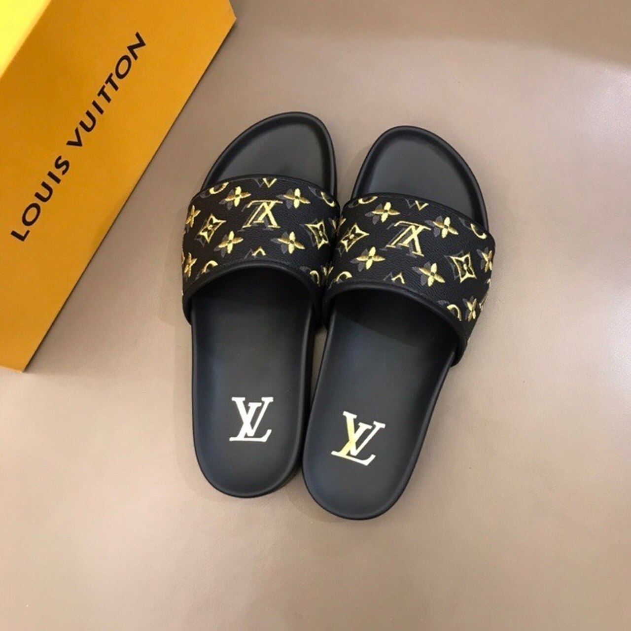 Louis Vuitton Mens Sandals Monogram Canvas Spring/Summer Collection Black/Yellow