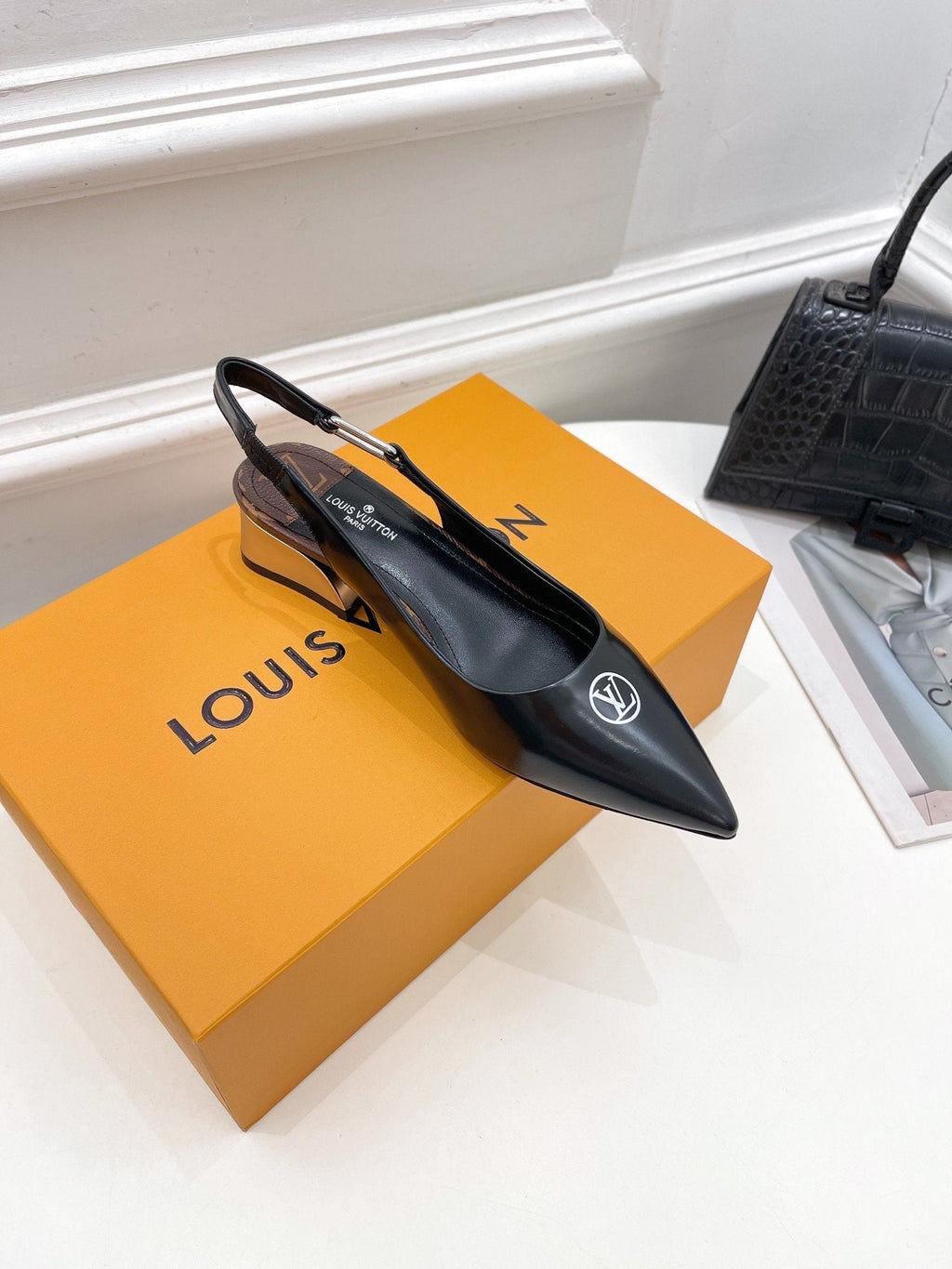Louis Vuitton Magnetic Slingback Pump Black