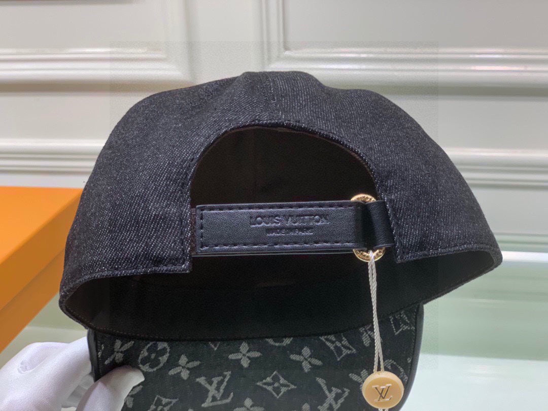 Louis Vuitton Get Ready Cap Black