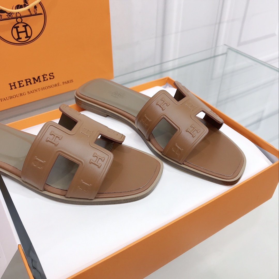 Hermes Oran Sandal Brown