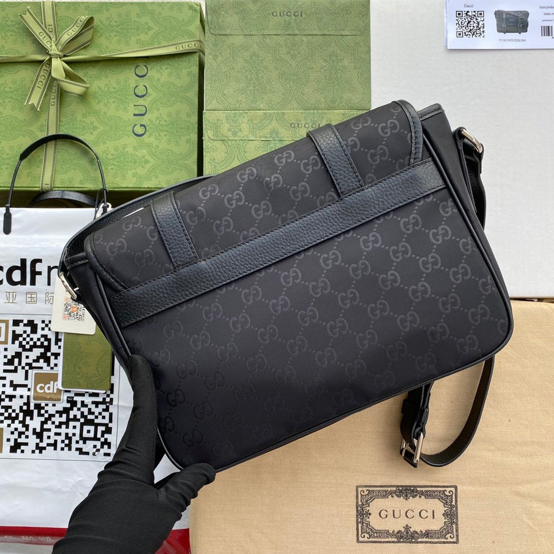 Gucci Shoulder Bag Shima 27cm Black