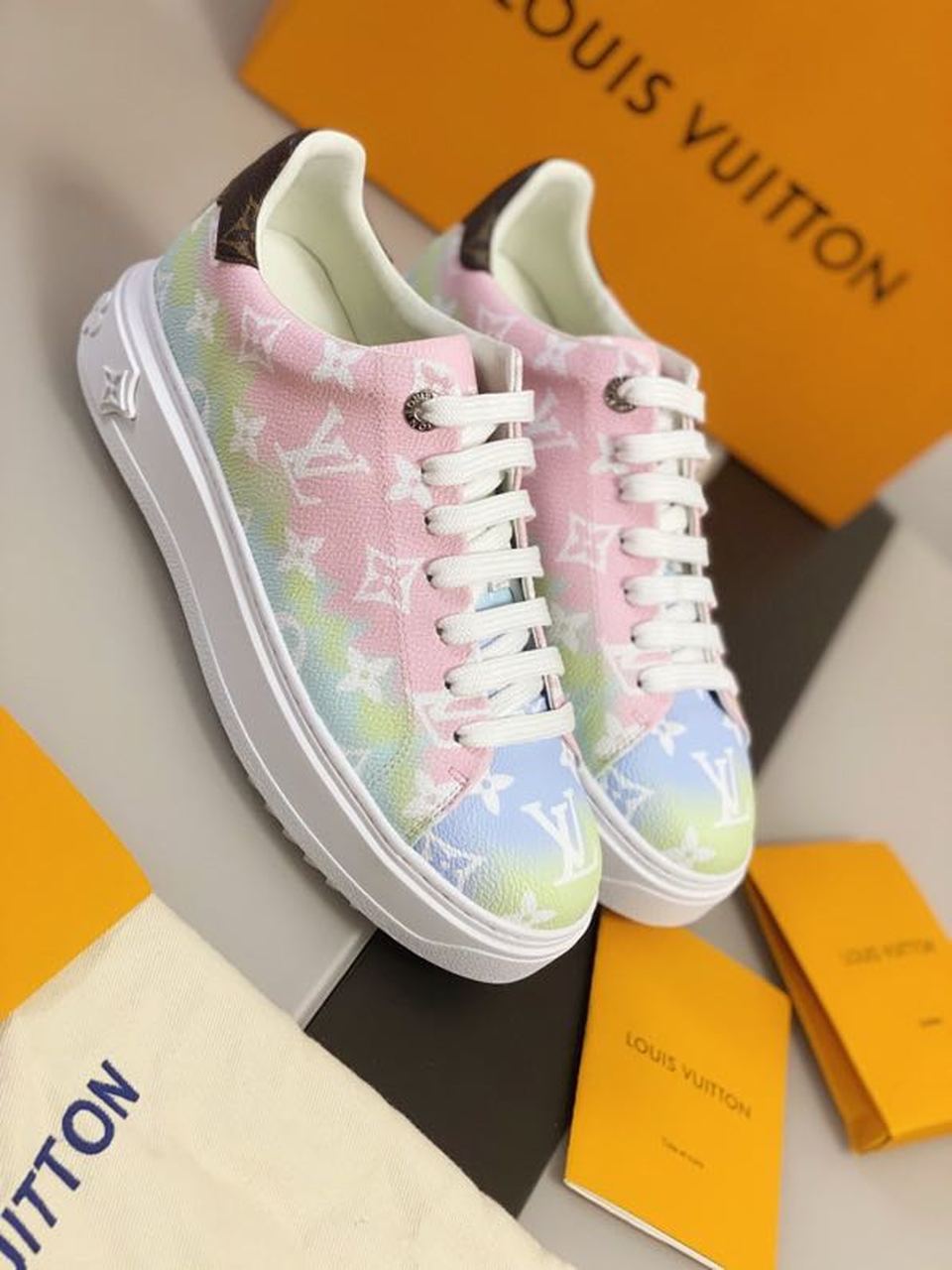 Louis Vuitton Tie Dye Escale Time Out Sneakers Calfskin Leather Spring/Summer 2020 Collection 1A7UM7 Pastel Pink