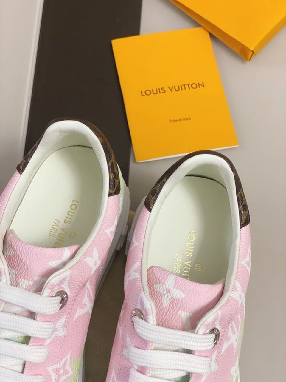 Louis Vuitton Tie Dye Escale Time Out Sneakers Calfskin Leather Spring/Summer 2020 Collection 1A7UM7 Pastel Pink