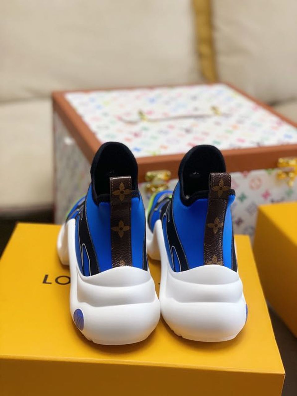 Louis Vuitton Archlight Sneakers Technical Fabric Calfskin Leather Spring/Summer Collection 1A7TW8, Bleu