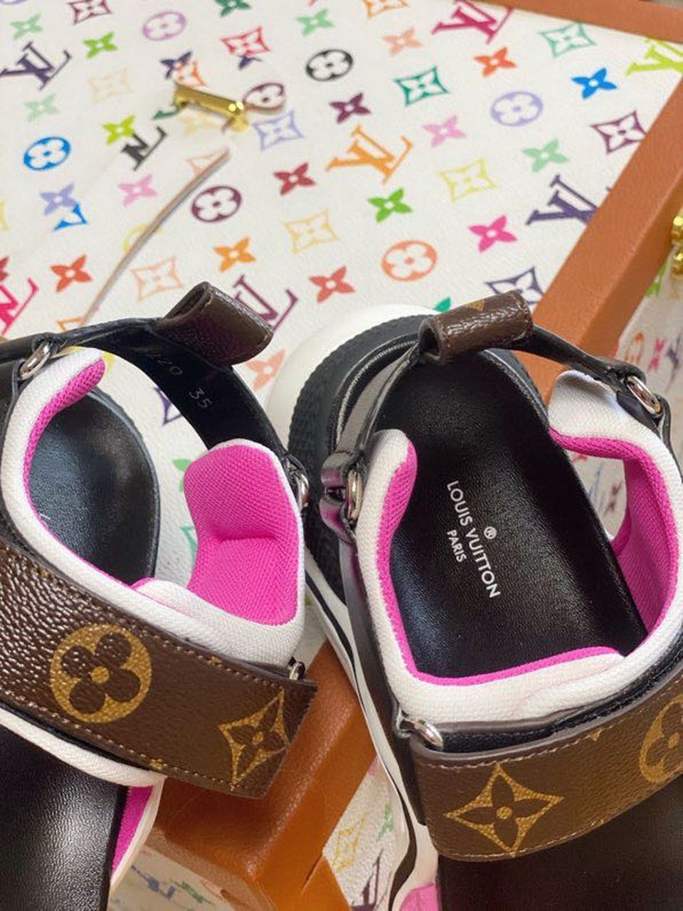 Louis Vuitton Archlight Sandals Calfskin Leather Spring/Summer Collection 1A7TW8 Pink