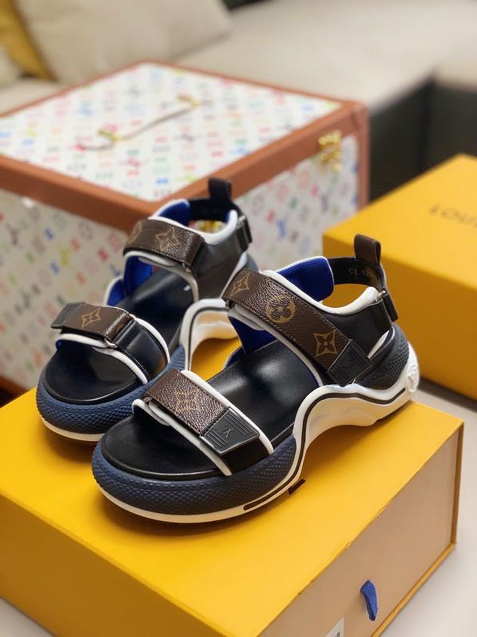Louis Vuitton Archlight Sandals Calfskin Leather Spring/Summer Collection 1A7TW8 Brown