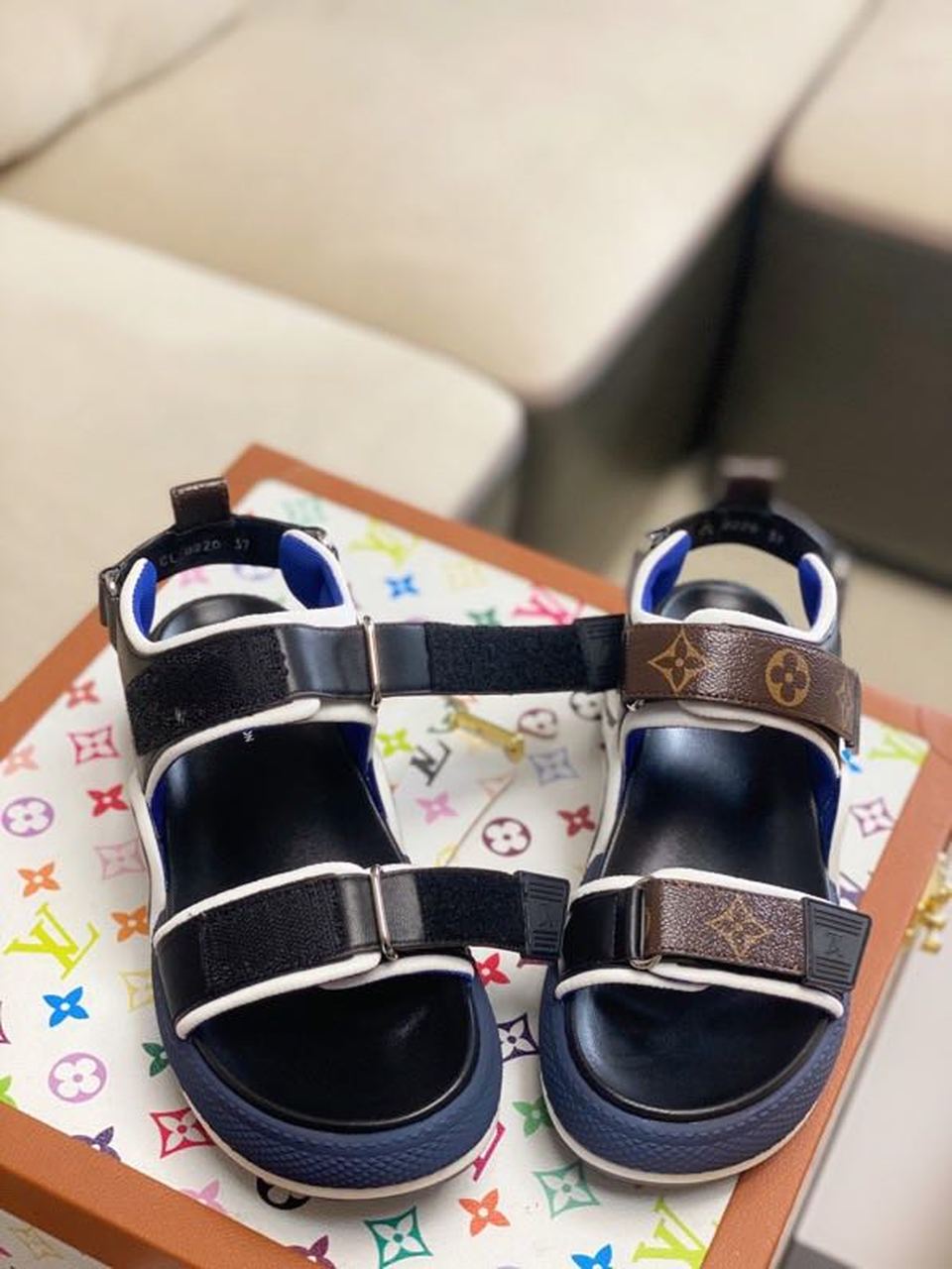 Louis Vuitton Archlight Sandals Calfskin Leather Spring/Summer Collection 1A7TW8 Brown