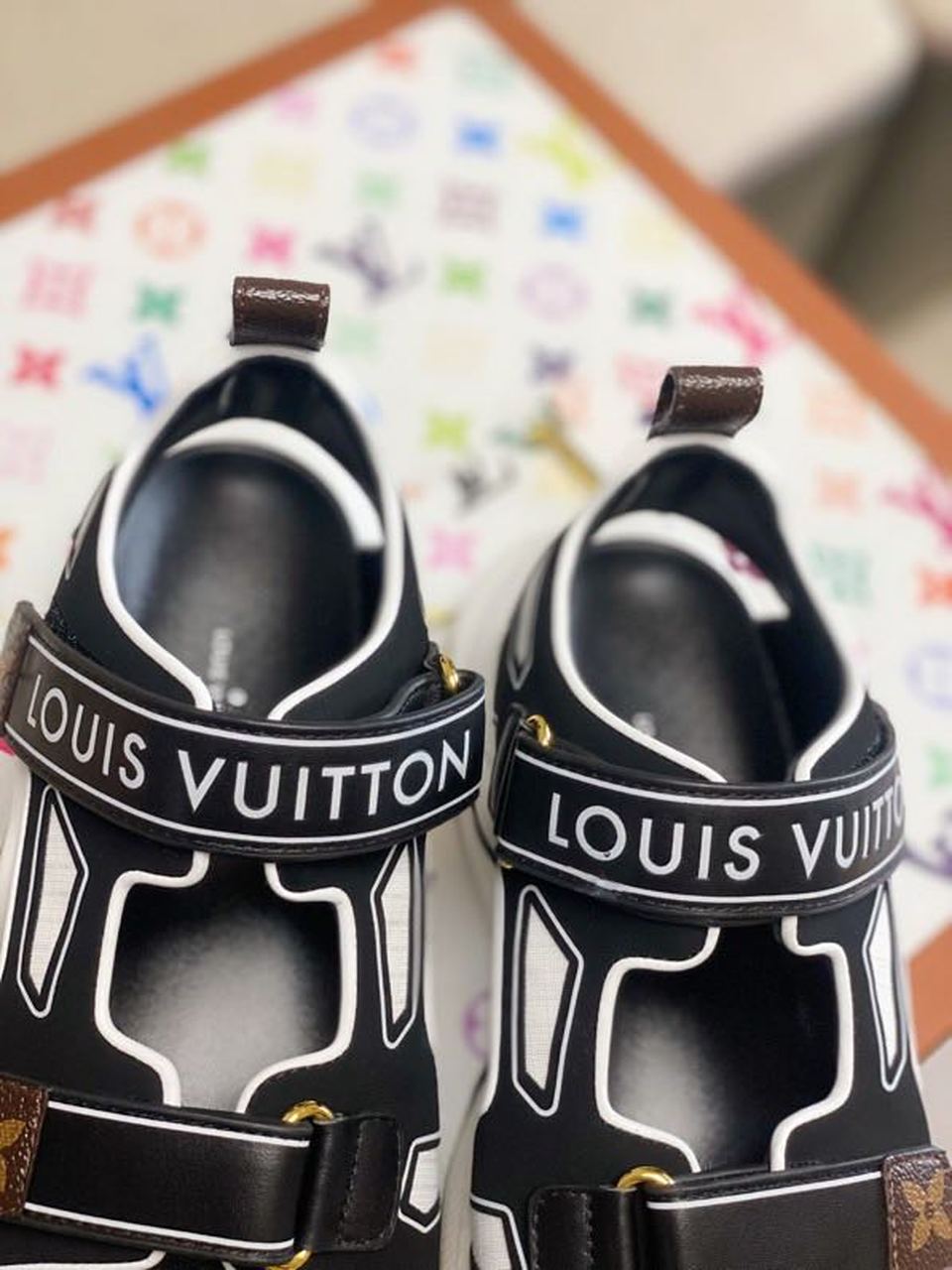 Louis Vuitton Archlight Sandals Calfskin Leather Spring/Summer 2020 Collection 1A7TW8 Black