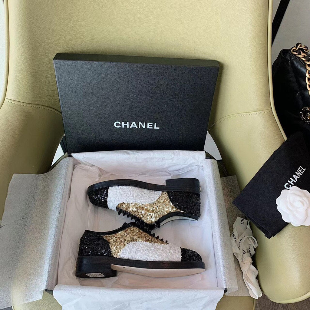 Chanel Sequin/Tweed Lace Up Shoes Calfskin Leather Spring/Summer Collection White/Black/Gold