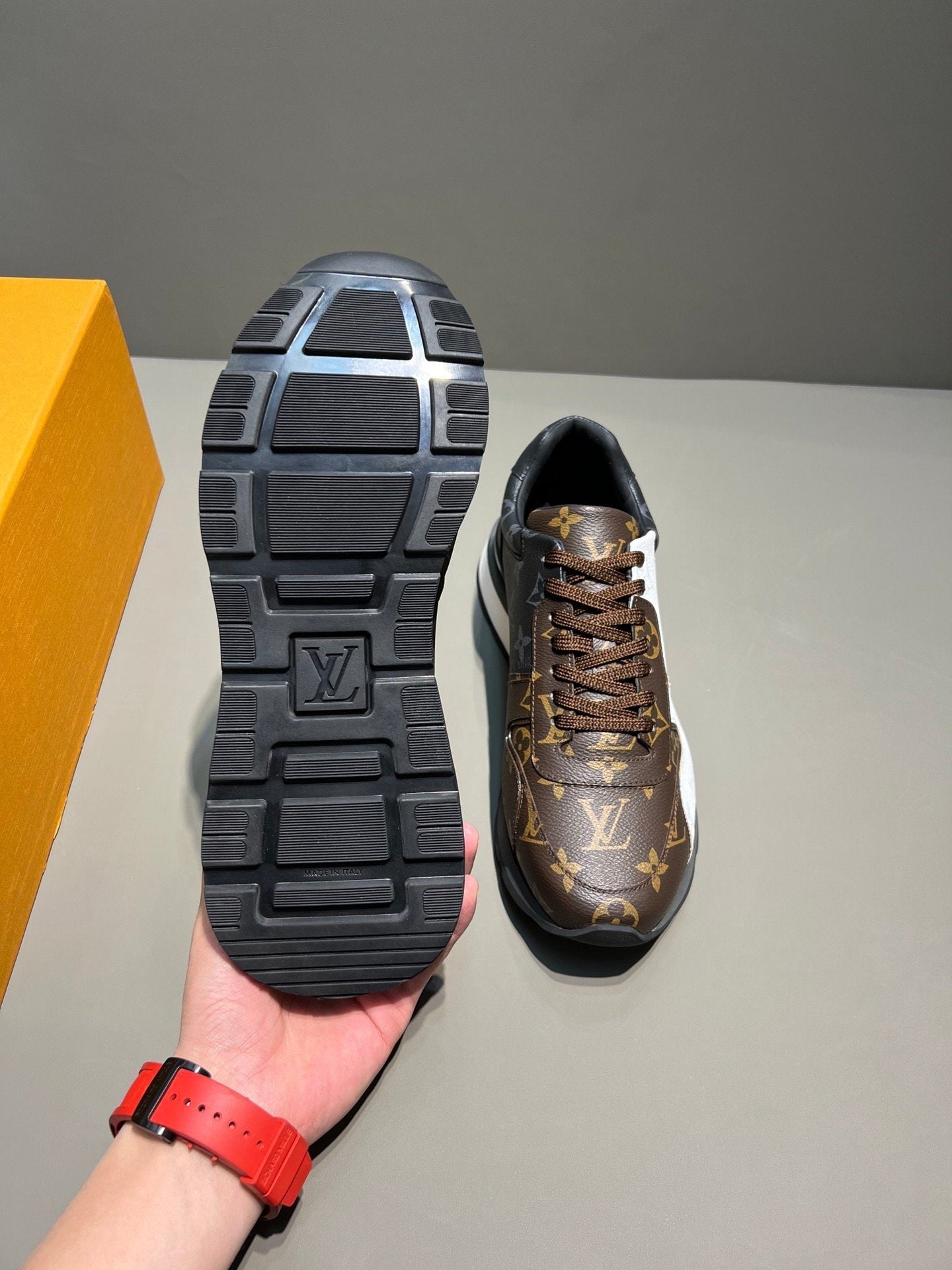 Louis Vuitton Trainer Sneaker