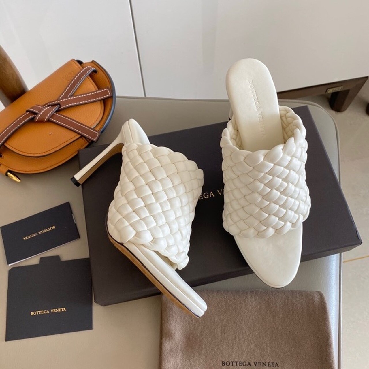 Bottega Veneta Curve Mules 9.5cm Heel Lambskin Leather Spring/Summer 2020 Collection, White