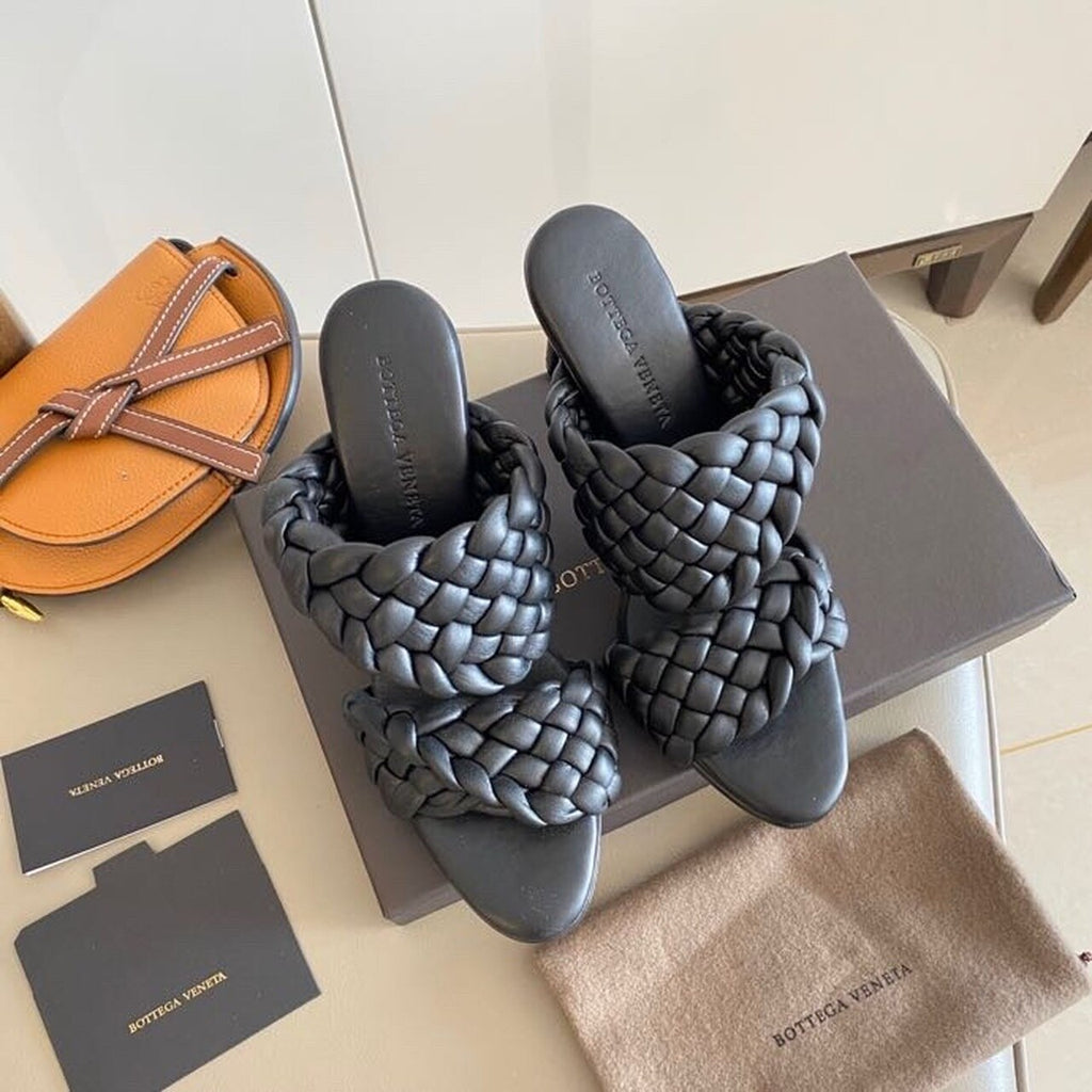 Bottega Veneta Curve Sandals 9.5cm Heel Lambskin Leather Spring/Summer Collection, Black