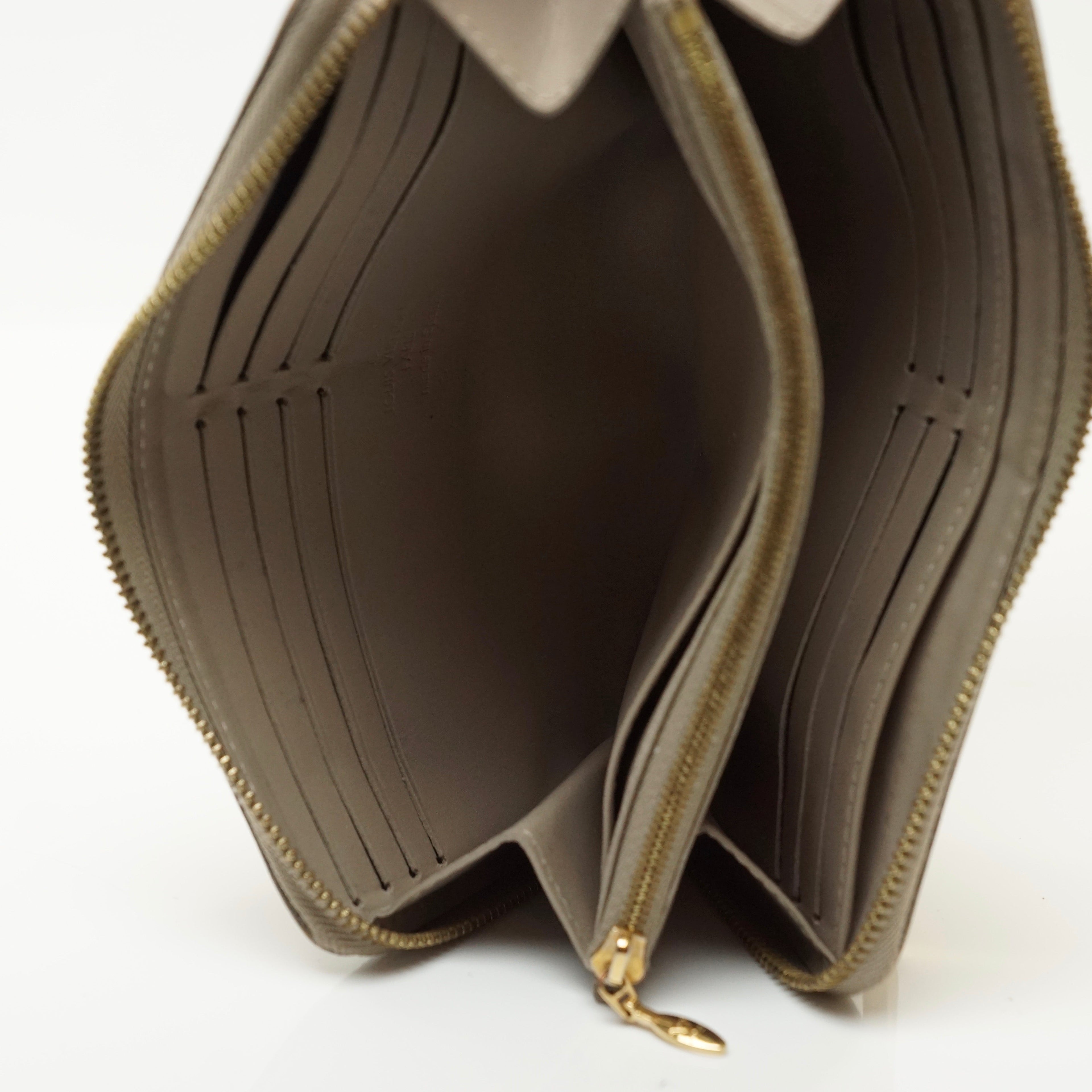 Louis Vuitton Zippy Wallet Suhari