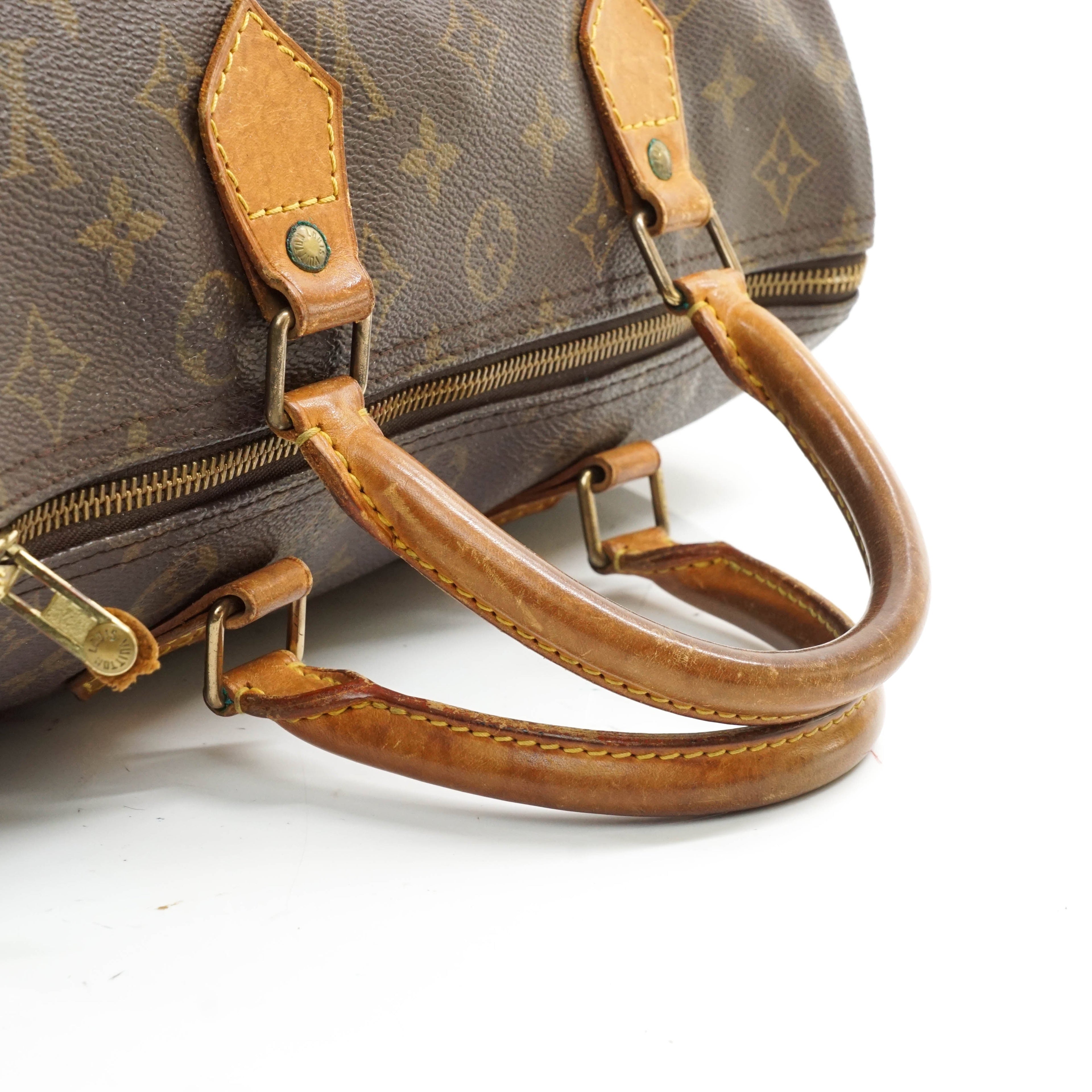 Louis Vuitton Speedy 30 Hand Bag