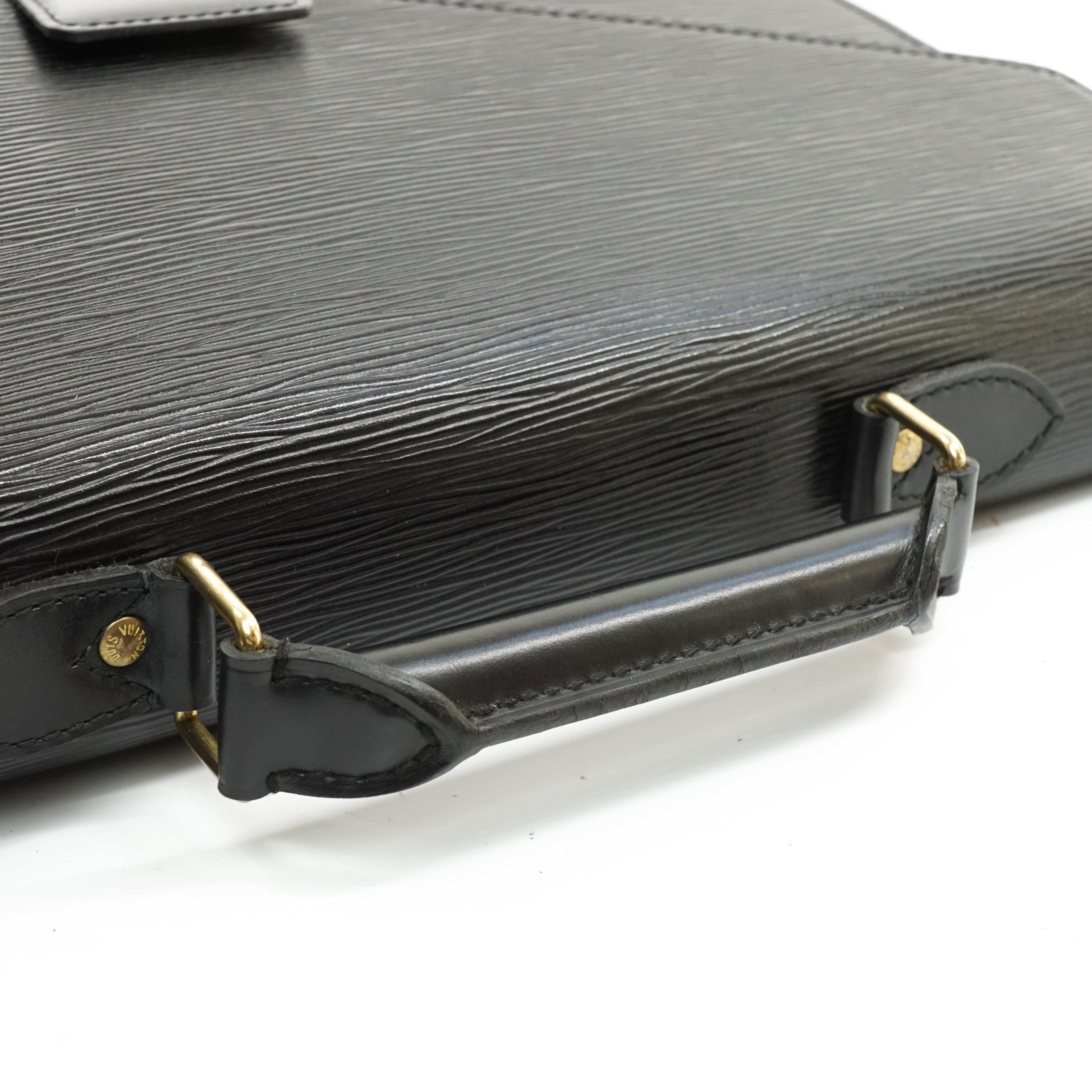 Louis Vuitton Serviette Conseiller