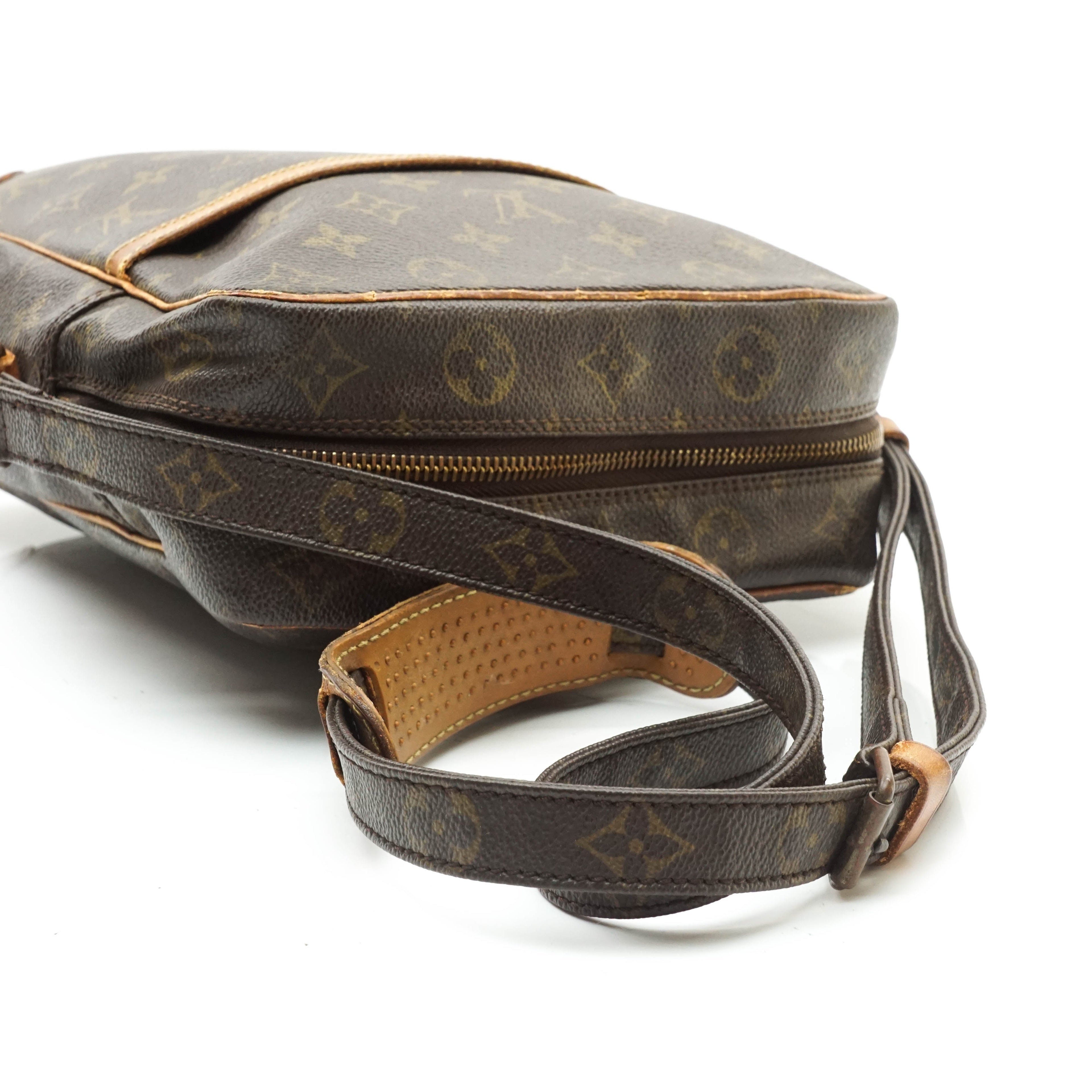 Louis Vuitton Danube Mm Crossbody