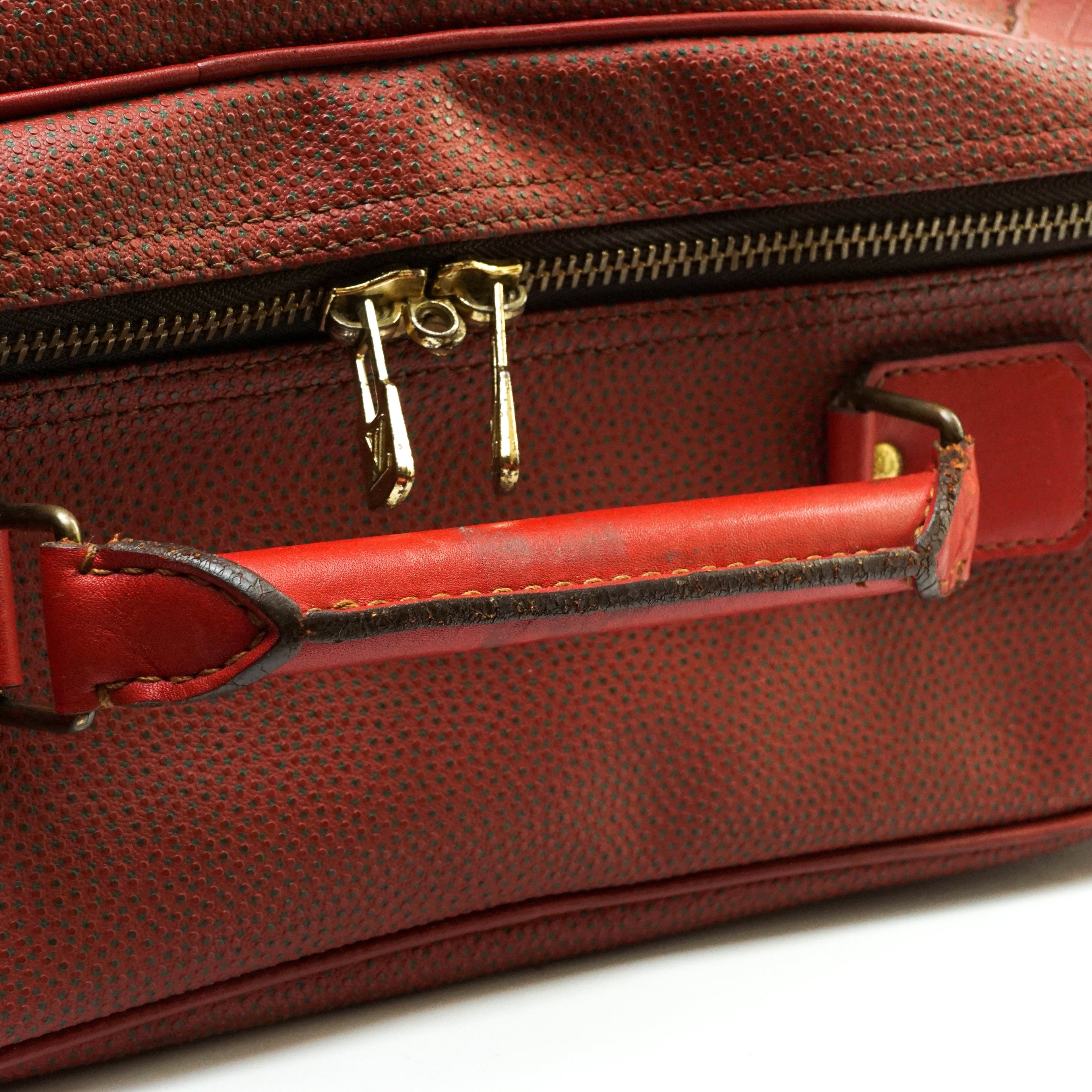 Louis Vuitton Challenge Line 2