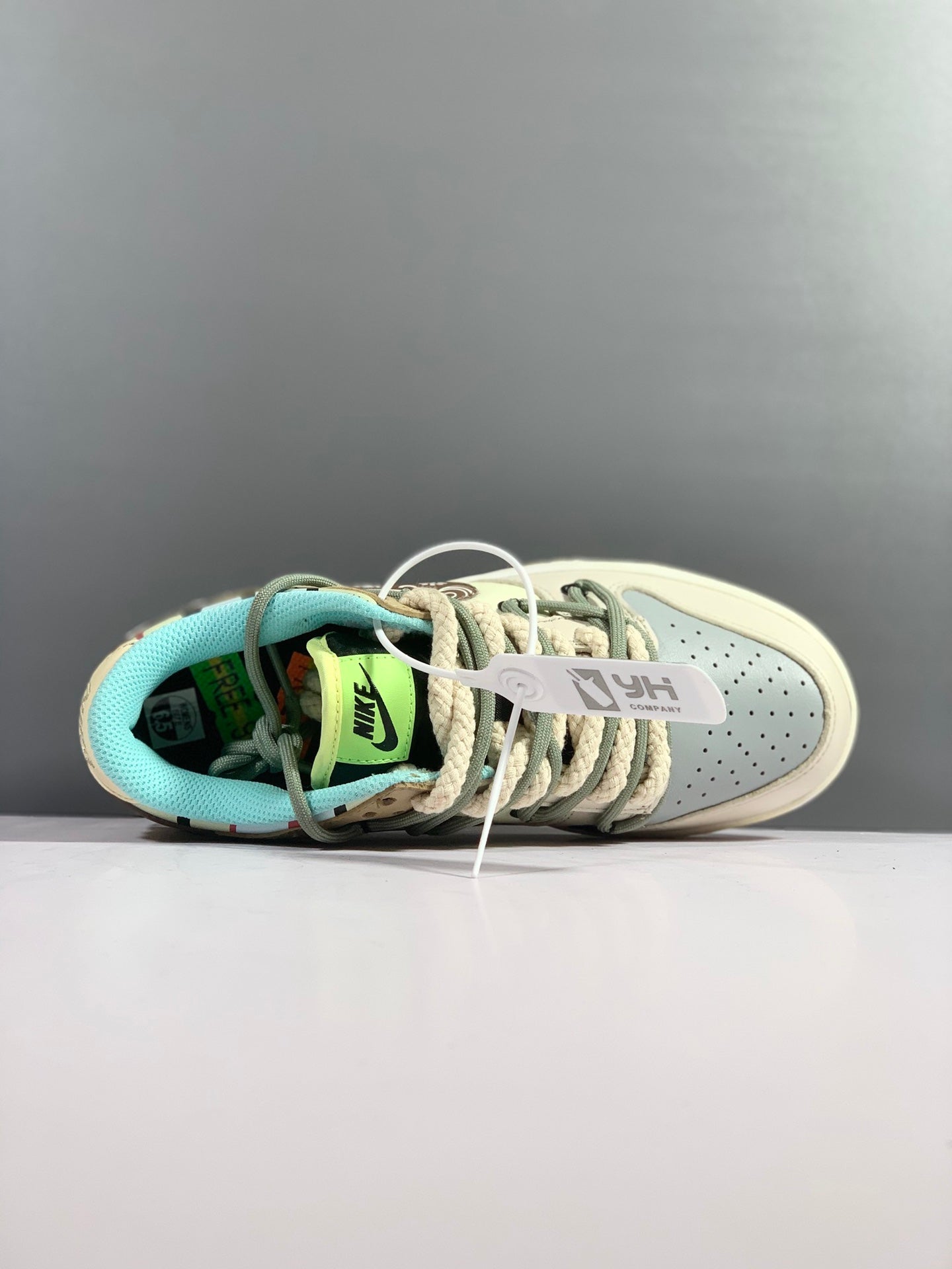 Nike SB Dunk Low Top