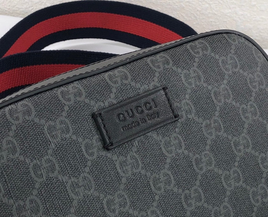 Gucci Black Shoudler Bag 24cm Black