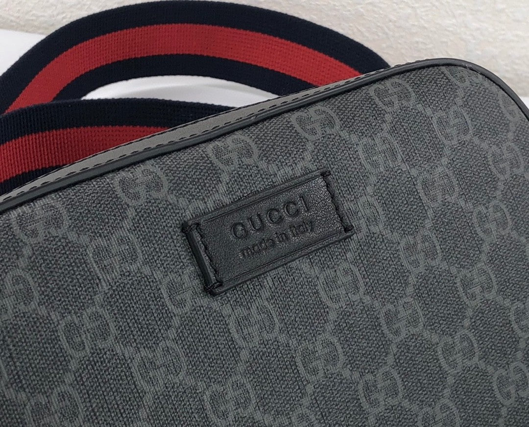 Gucci Black Shoudler Bag 24cm Black