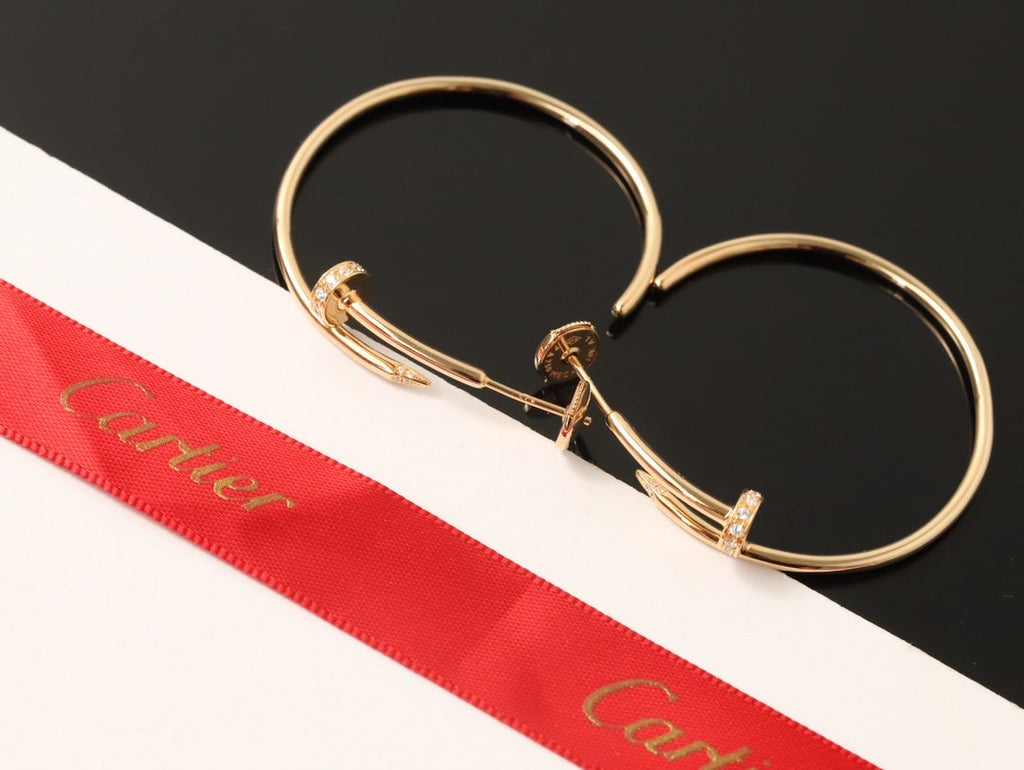 Cartier Earing Gold