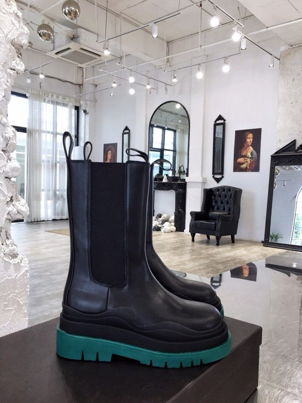 Bottega Veneta Flat Triple-Sole Leather Boots Calfskin Leather Fall/Winter 2020 Collection, Black/Green