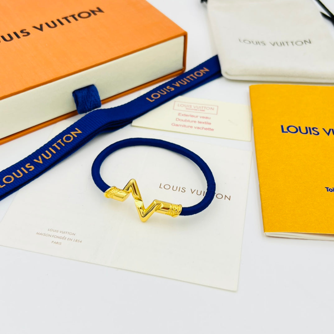 Louis Vuitton Volt Upside Down Play Small Bracelet Yellow Gold