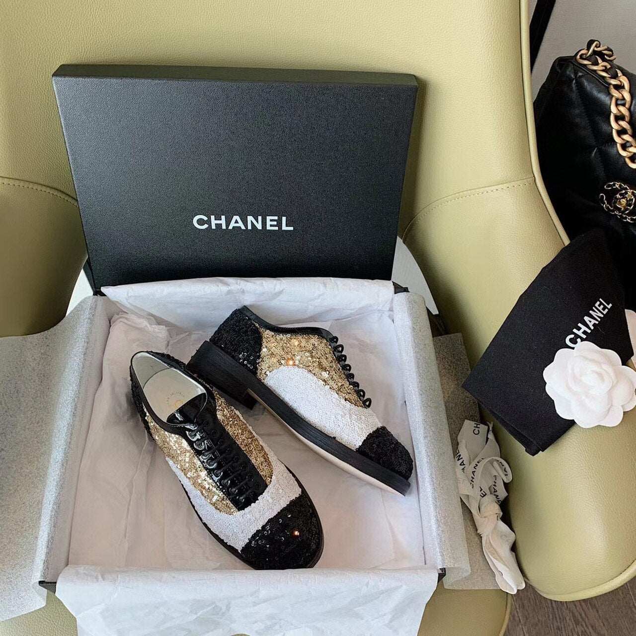 Chanel Sequin/Tweed Lace Up Shoes Calfskin Leather Spring/Summer Collection White/Black/Gold