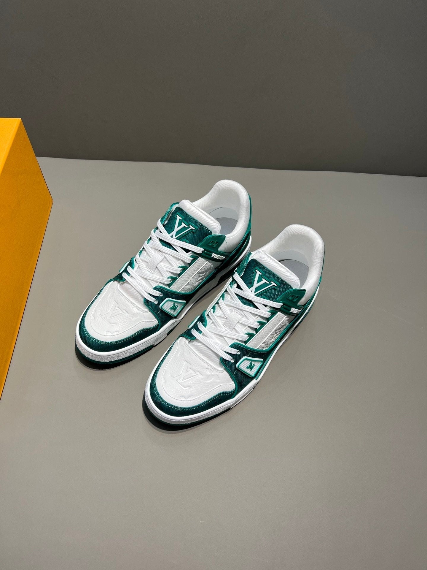 Louis Vuitton Trainer Sneaker