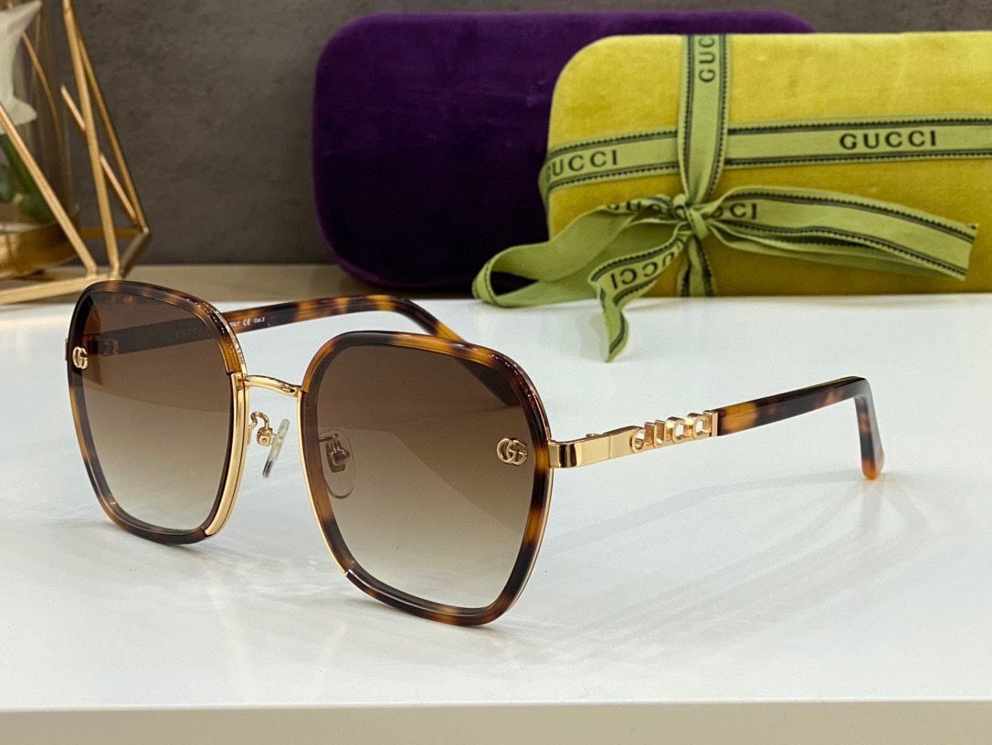 Gucci Square Frame Sunglasses