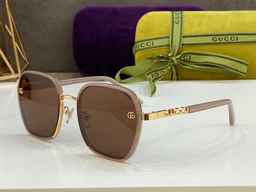 Gucci Square Frame Sunglasses