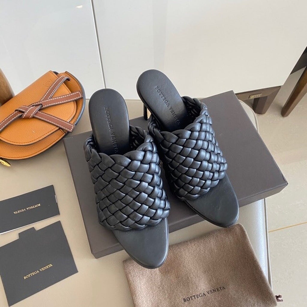 Bottega Veneta Curve Mules 9.5cm Heel Lambskin Leather Spring/Summer 2020 Collection, Black