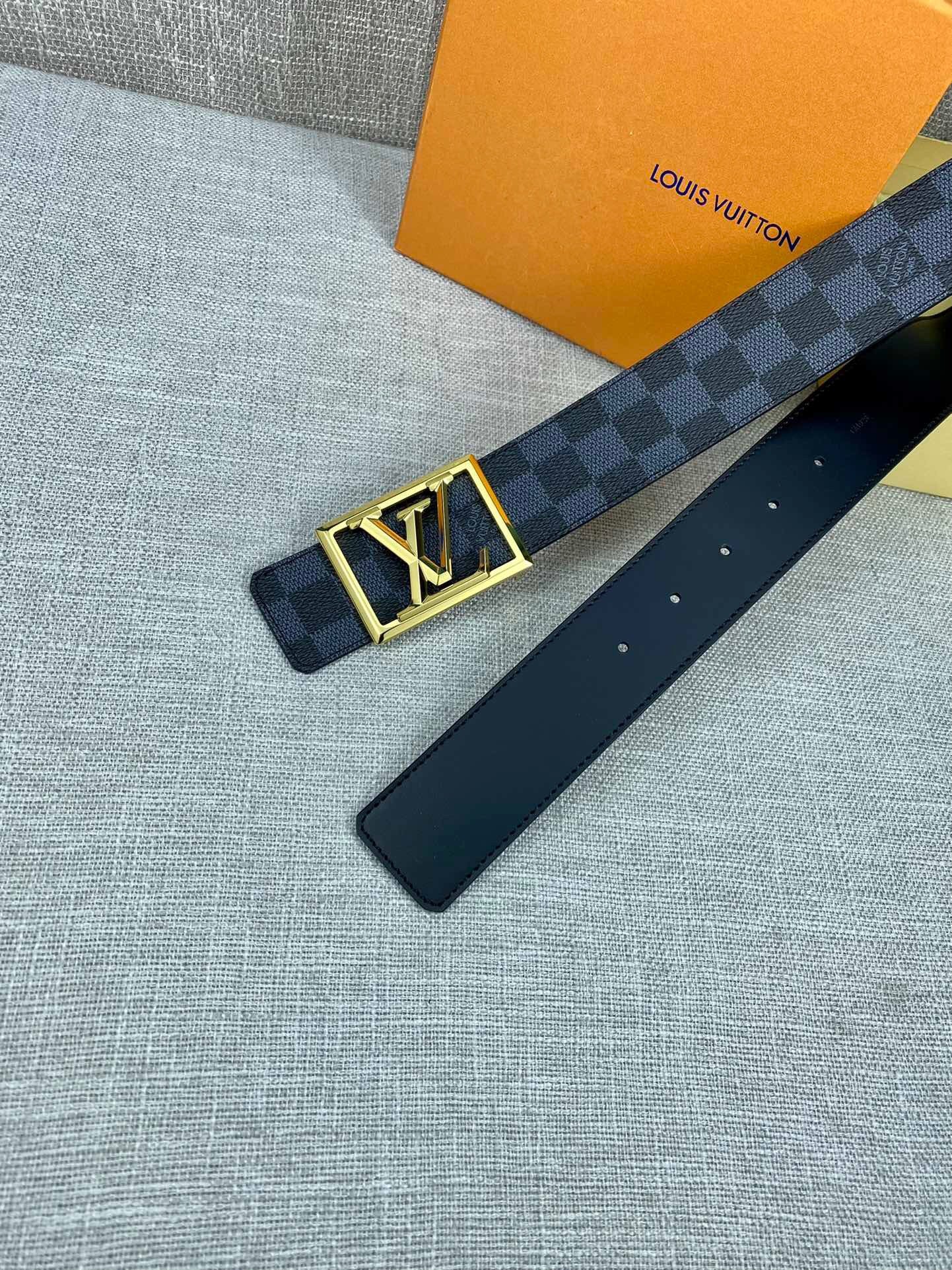 Louis Vuitton Initiales Reversible