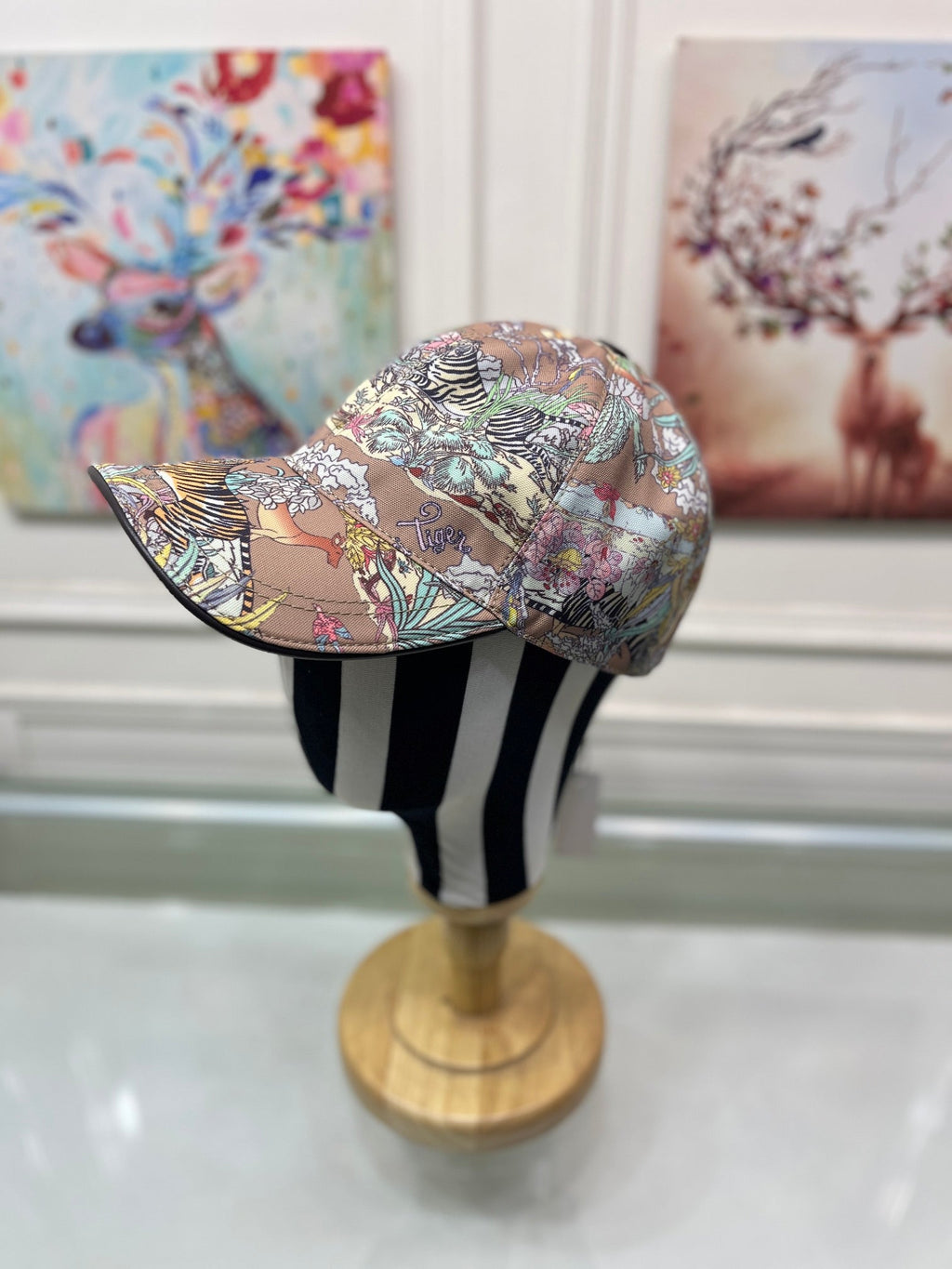 Gucci Canvas Baseball Cap Tiger