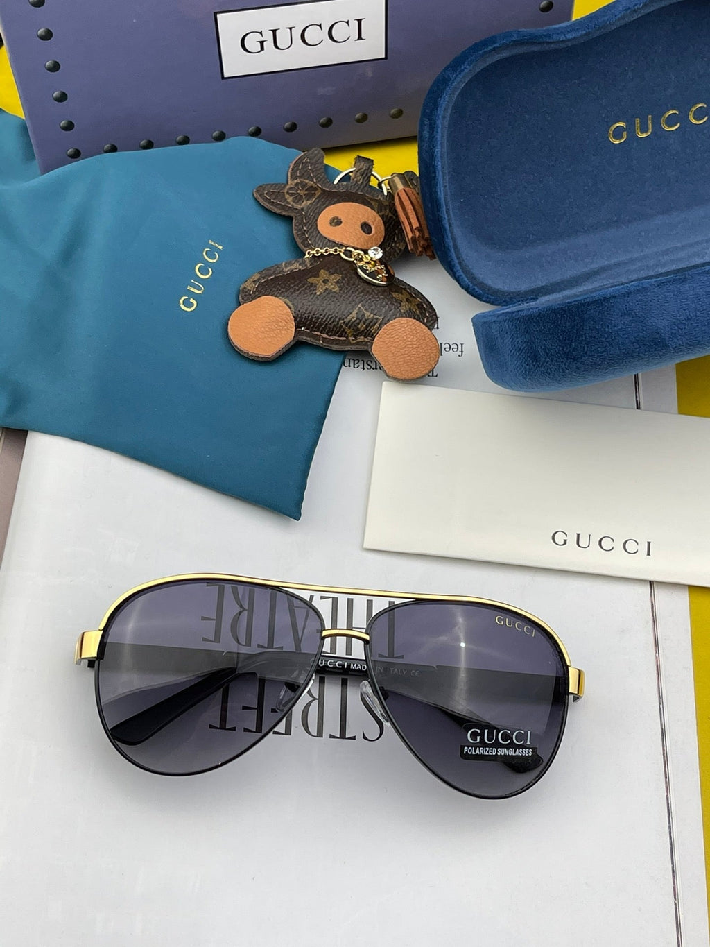 Gucci Oversize Oval-Frame Sunglasses