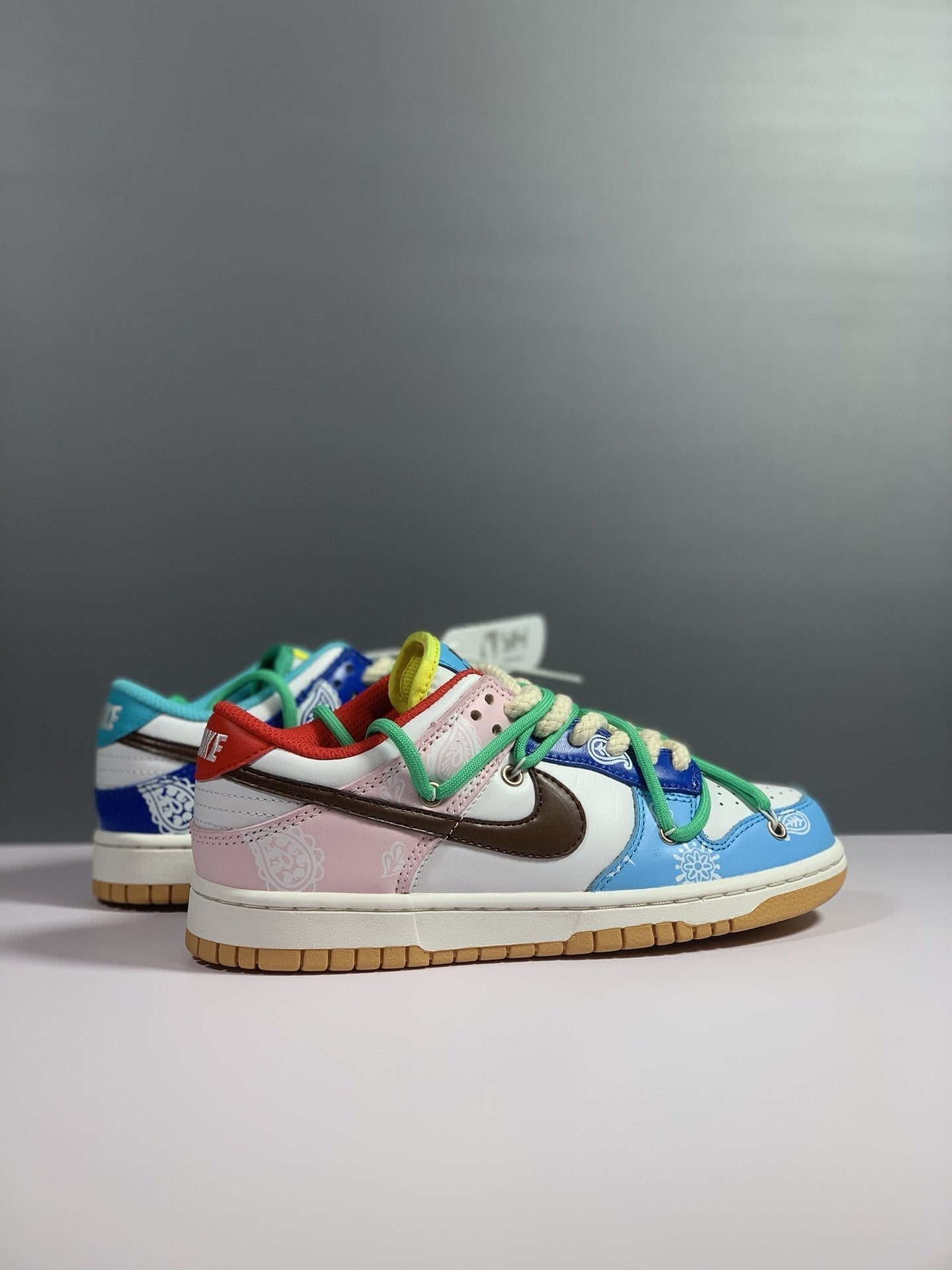 Nike SB Dunk Low Top