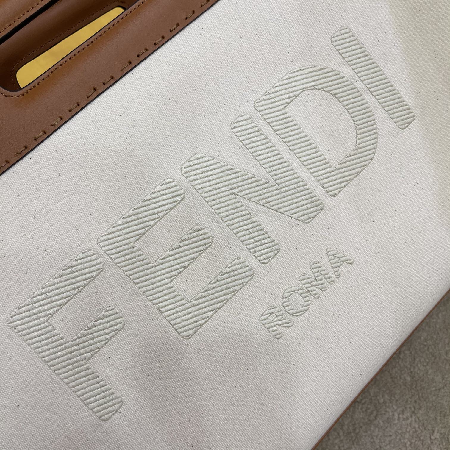 Fendi Cabas Toile 46cm