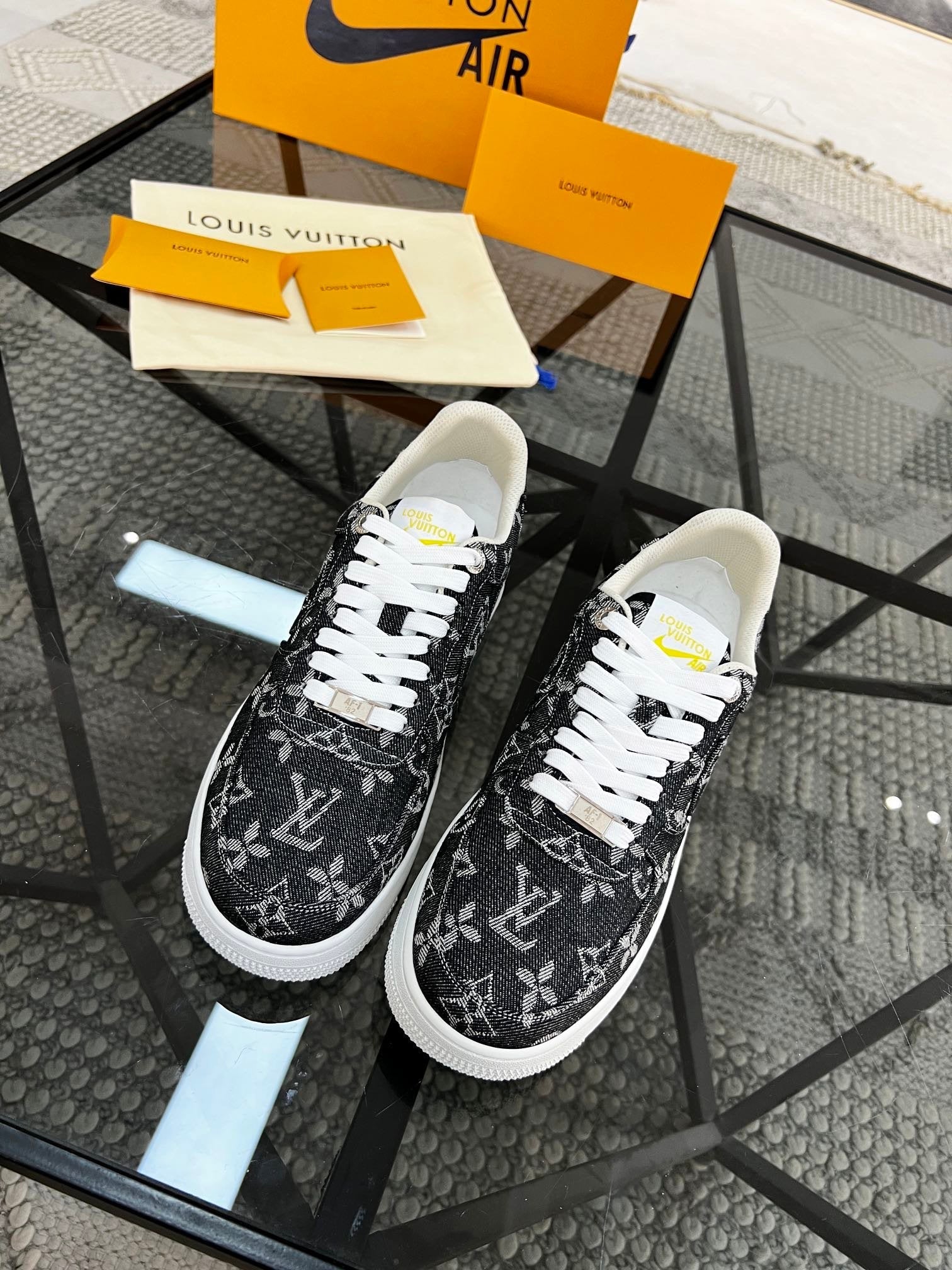 Louis Vuitton Time Out Trainers