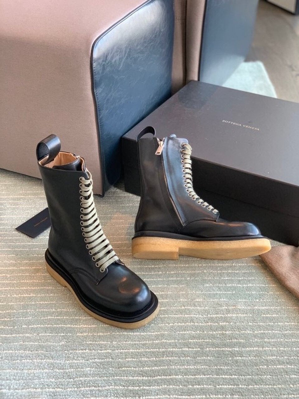 Bottega Veneta Lace Up Mid Calf Boots Calfskin Leather Fall/Winter 2020 Collection, Black